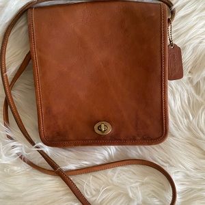 Vintage Coach Companion Small Crossbody Bag British Tan